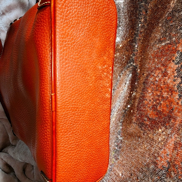 Dooney & Bourke pebbled leather crossbody - Picture 4 of 8